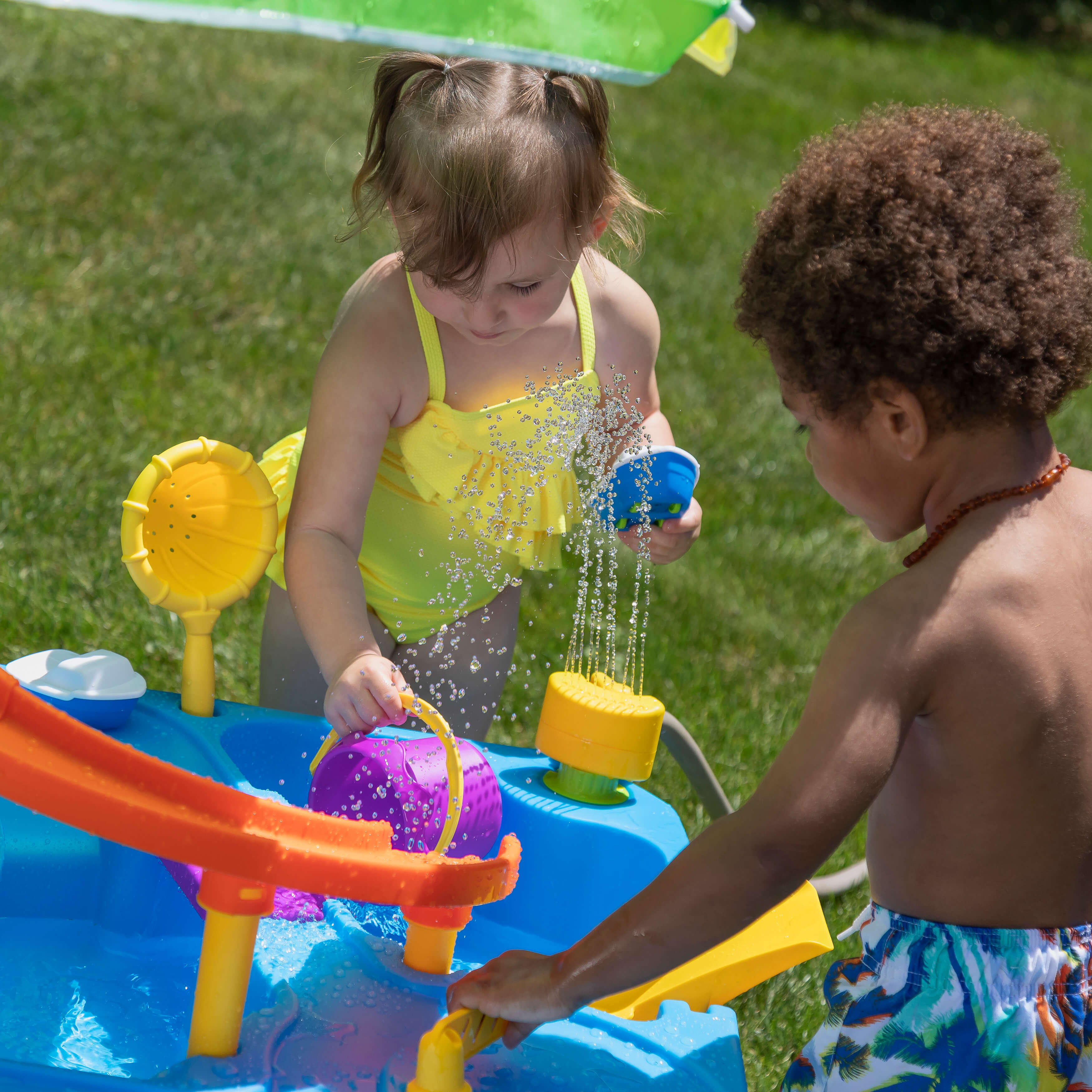 Step2 Waterpark Wonders Two-Tier Water Table