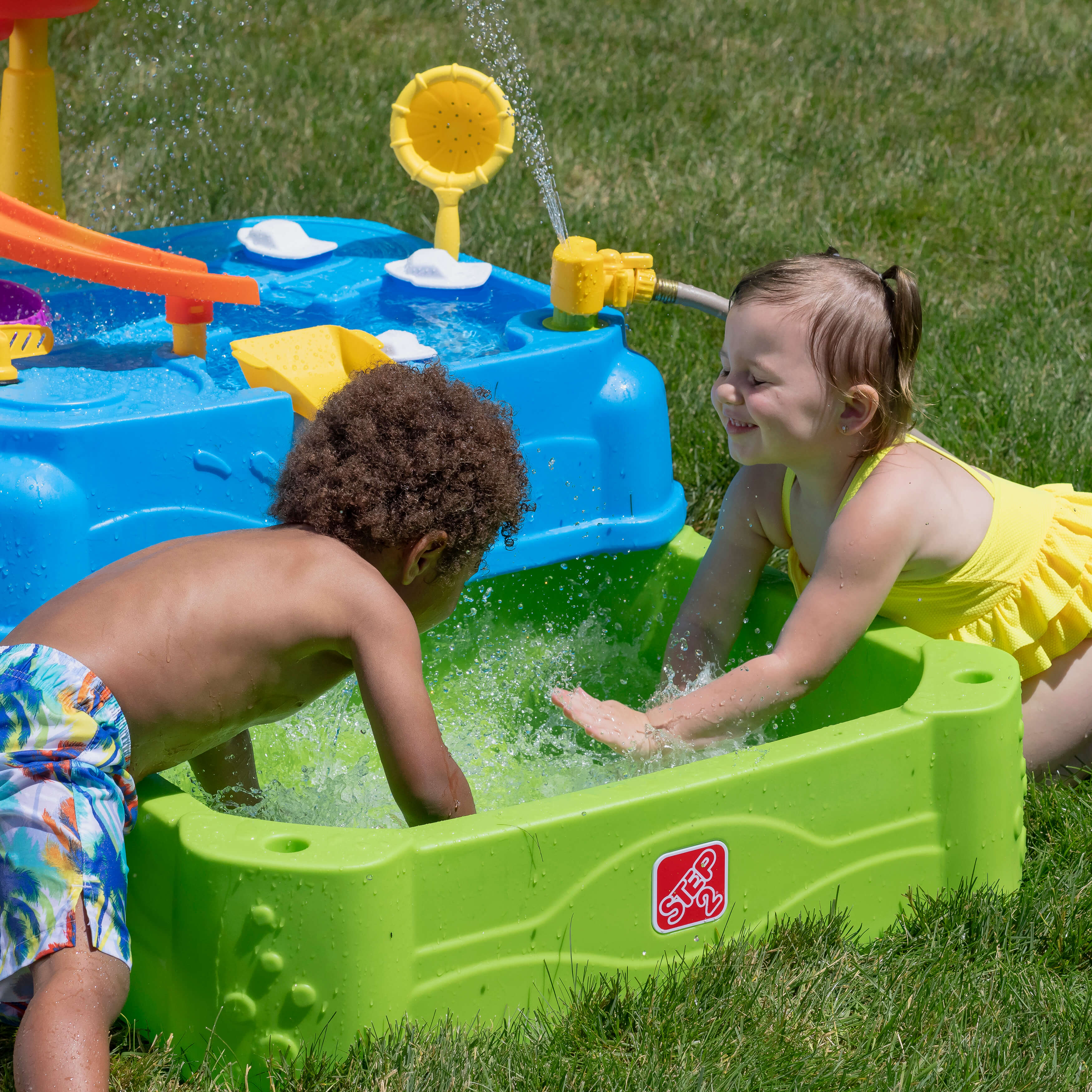 Step2 Waterpark Wonders Two-Tier Water Table