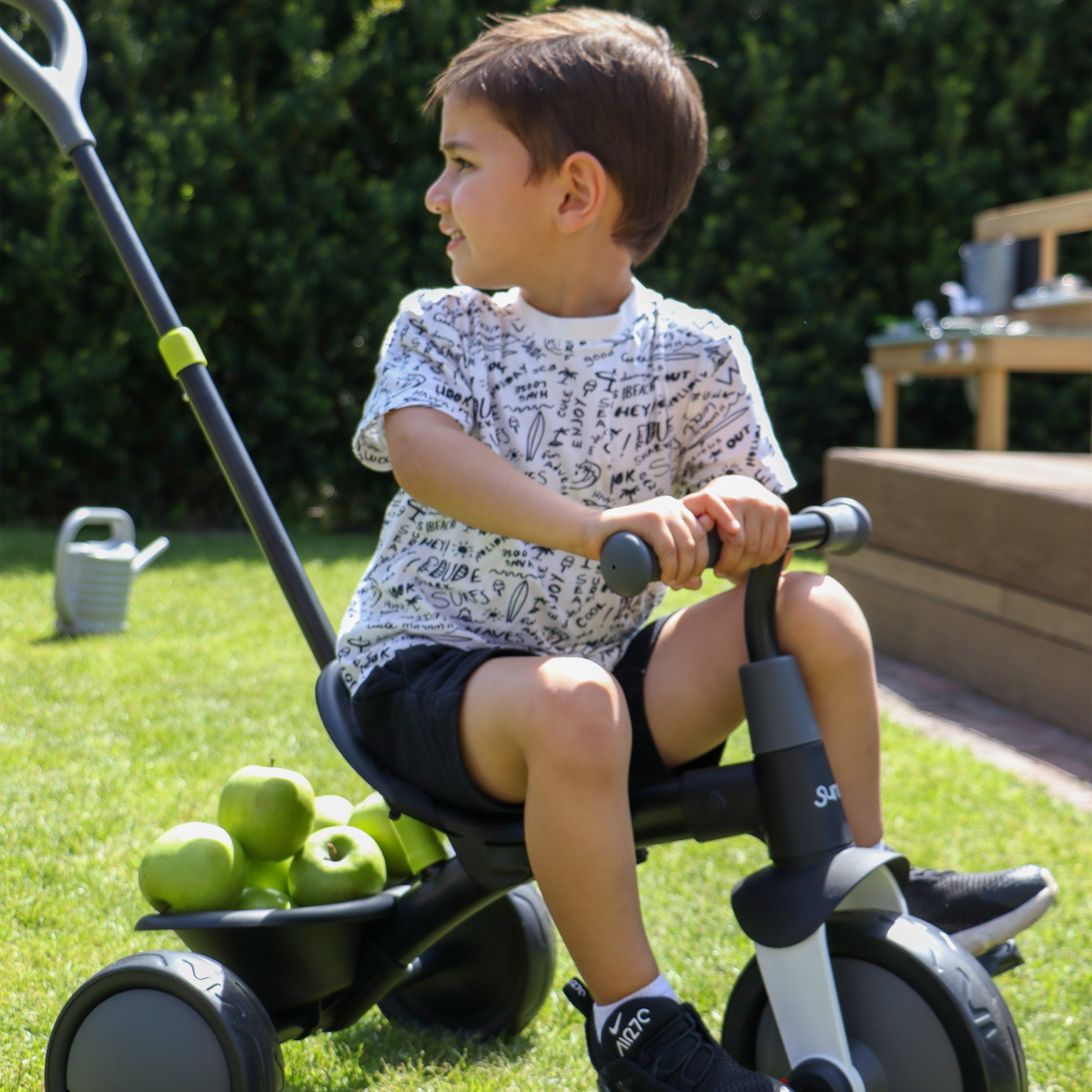 Sunny Tricycle with Removable Pushbar - Black