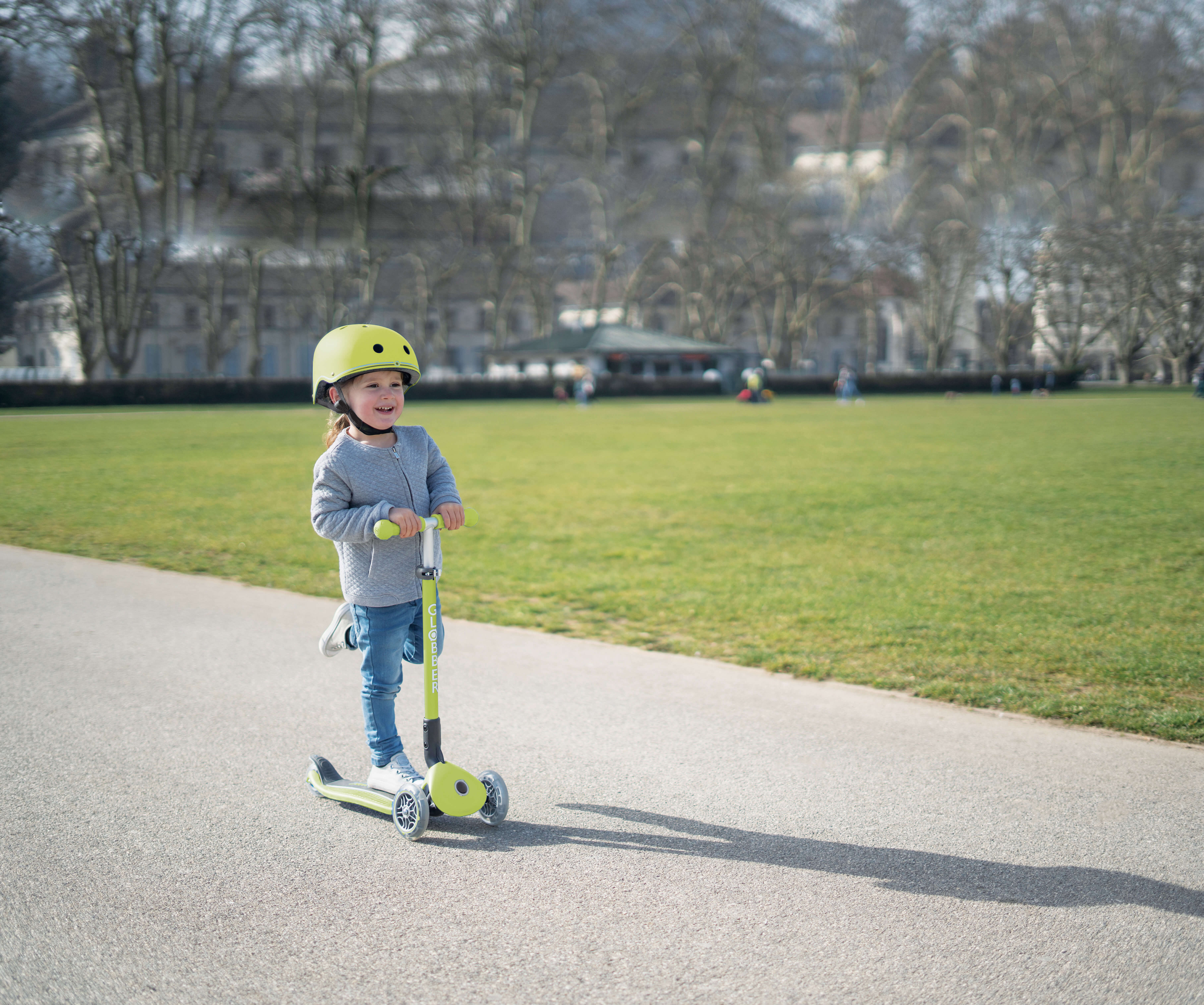 Globber Primo Foldable Lights Scooter - Green