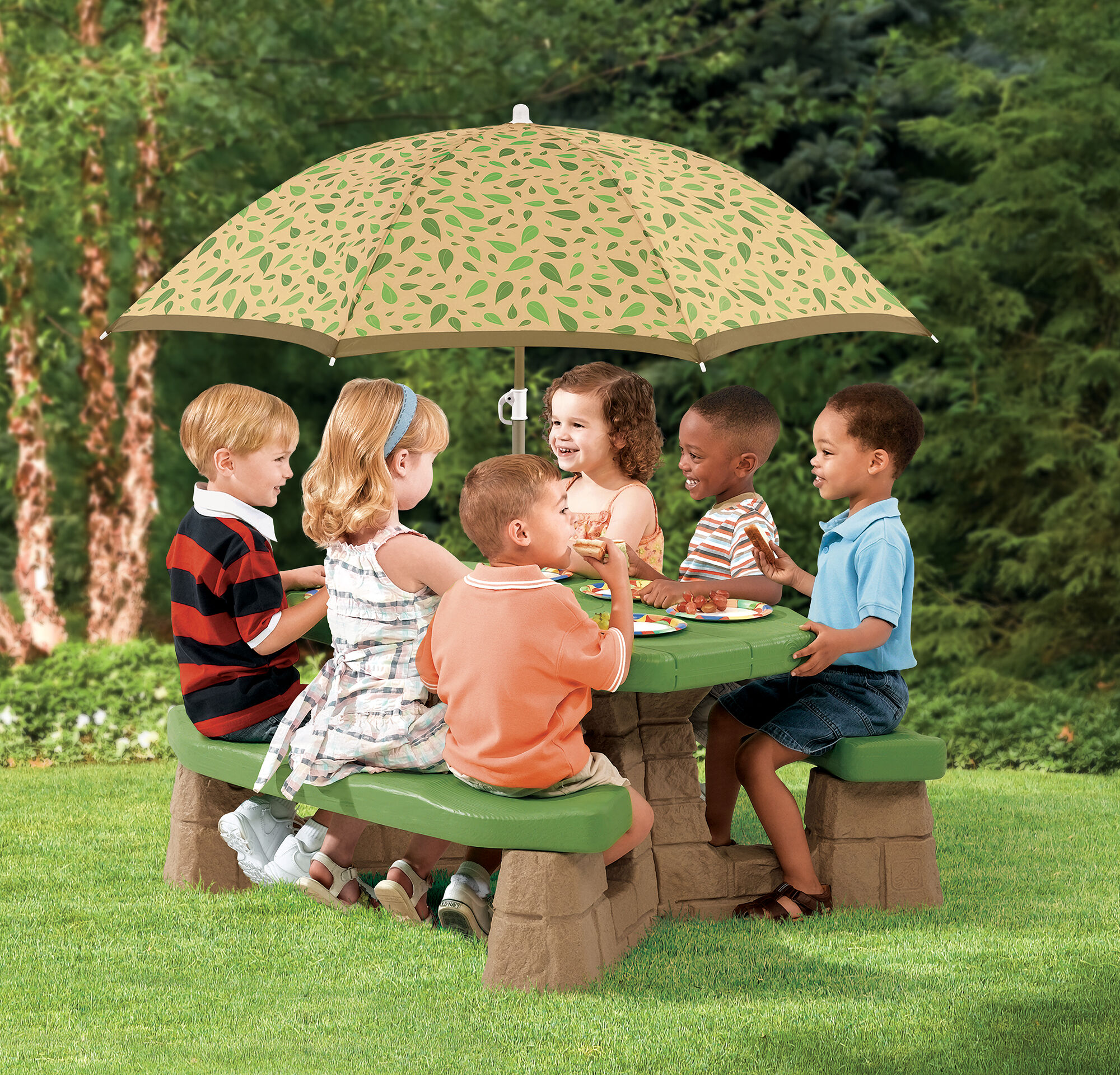 sfeerfoto Step2 Naturally Playful Picknicktafel met Parasol