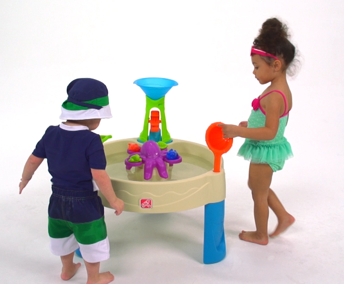Step2 Wild Whirlpool Water Table