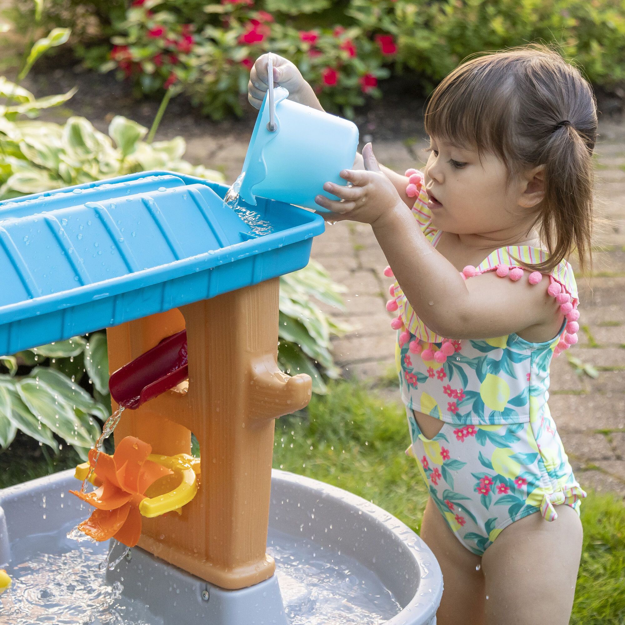 Step2 Rain Showers Splash Tub Water Table