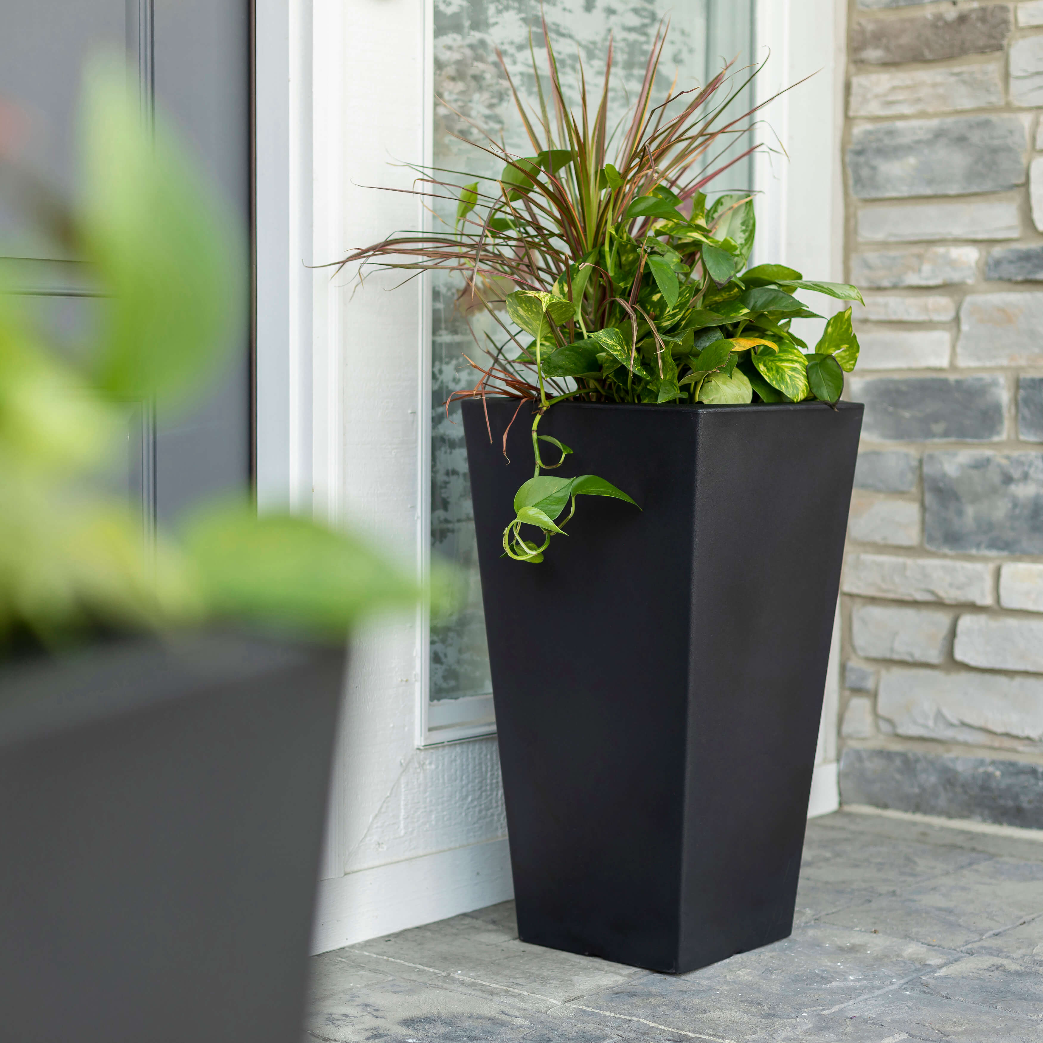 Step2 Tremont Square Conical Flower Pot Large - Onyx Black