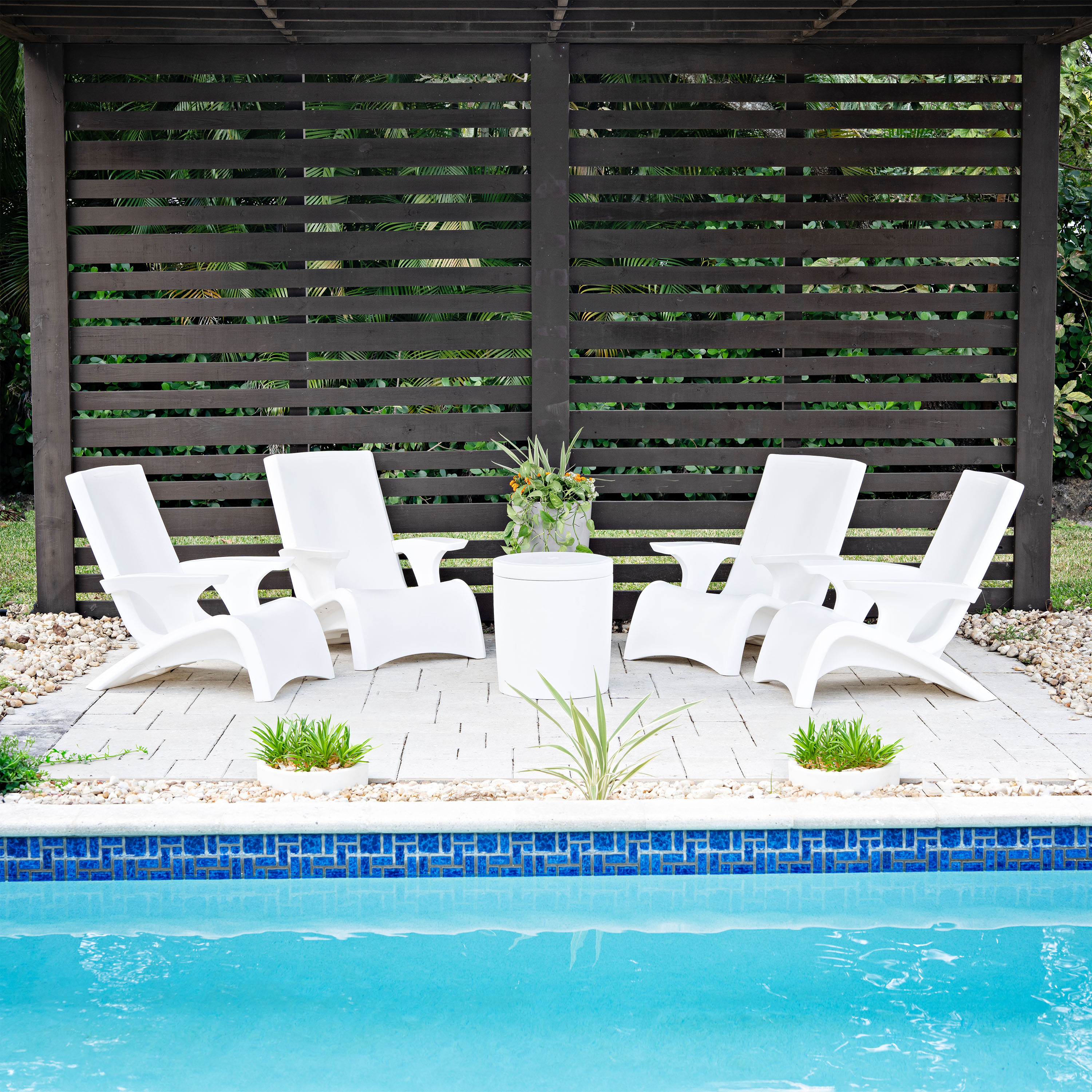 Step2 Vero Adirondack Pool Chair White