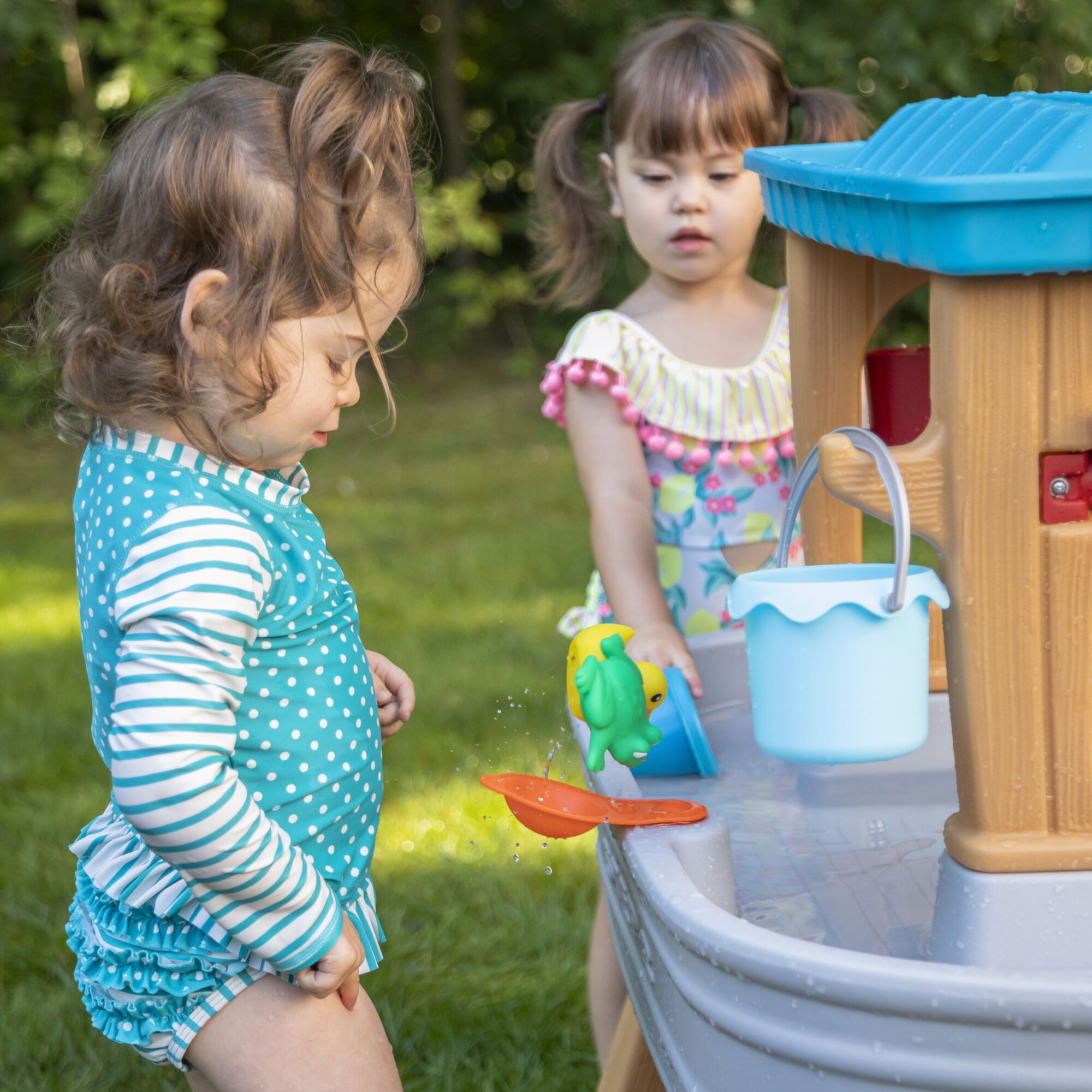 Step2 Rain Showers Splash Tub Water Table