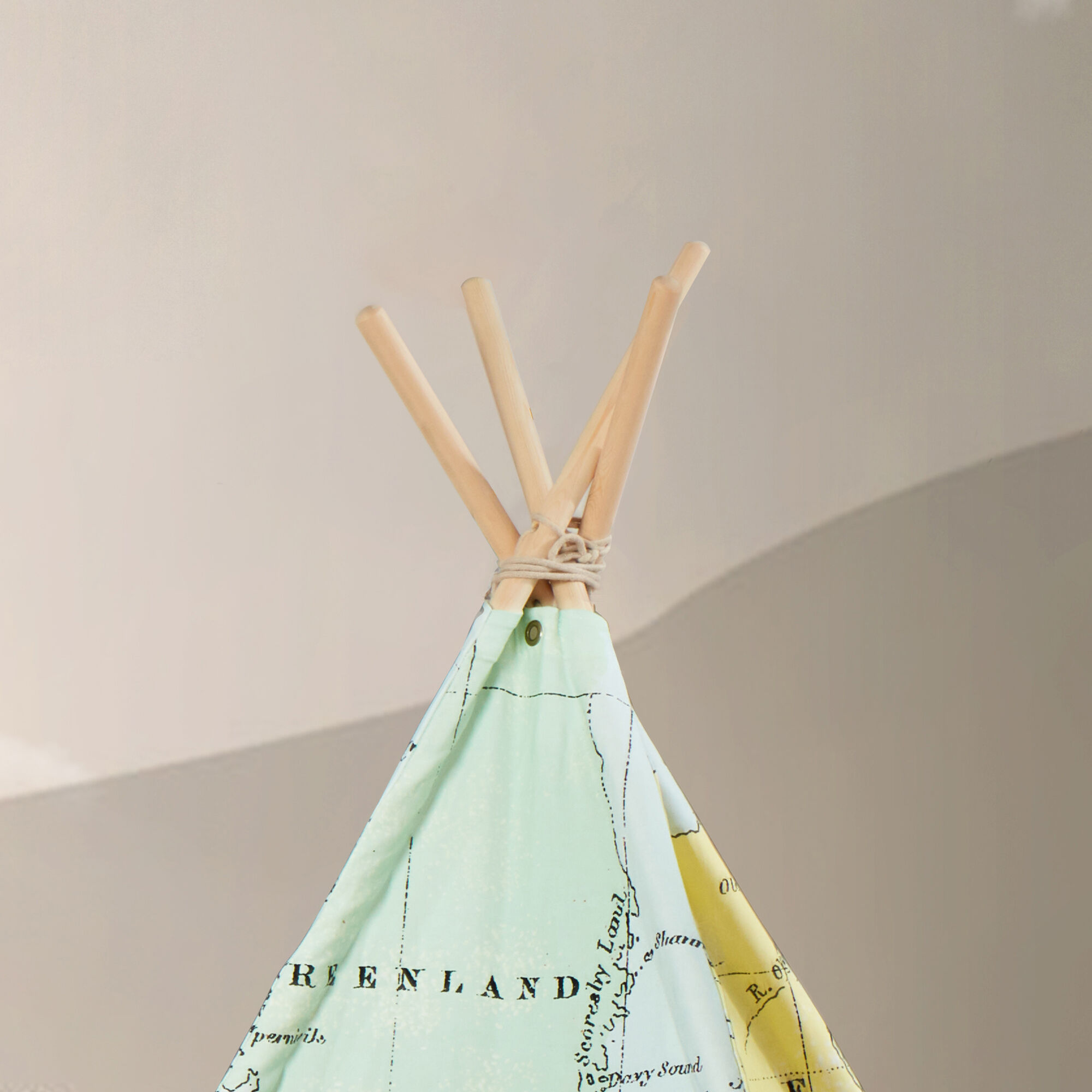 Sunny World Map Teepee Tent - Multicolor