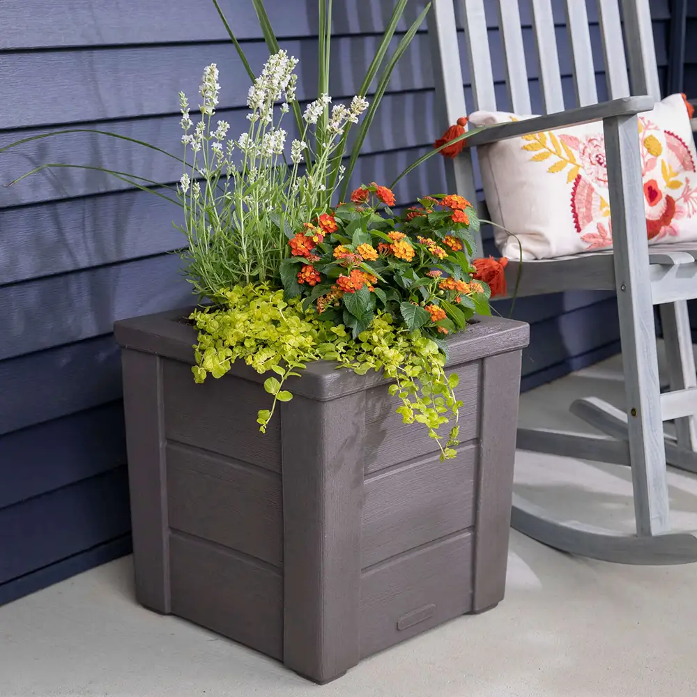 Step2 Lakewood Planter Box - Dark Cedar