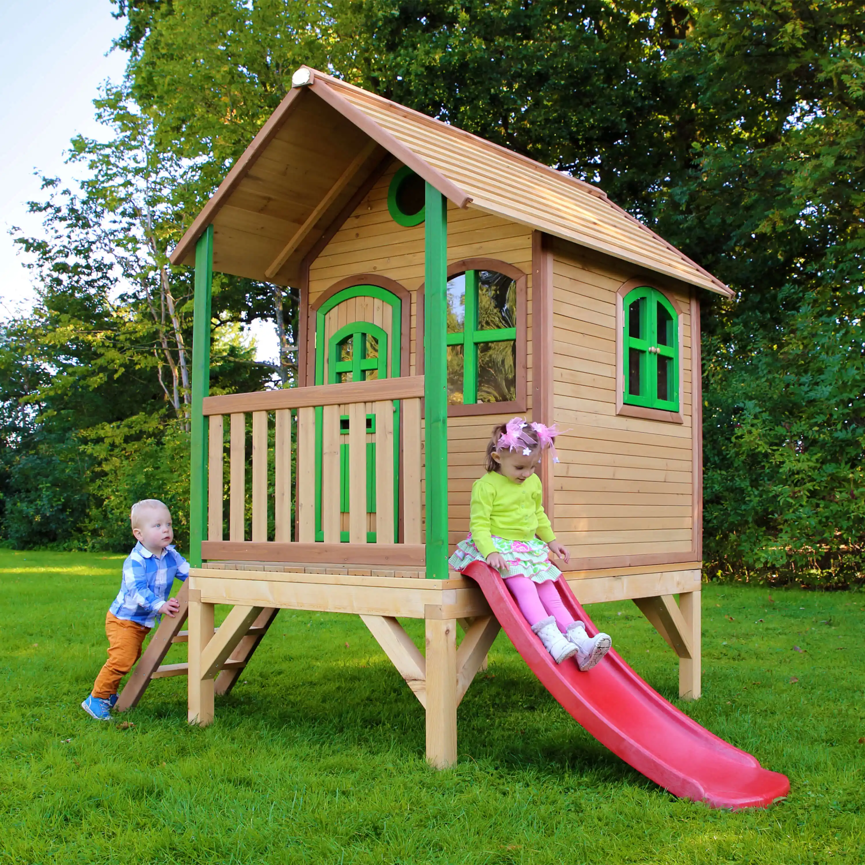 AXI Tom Playhouse Brown/Green - Red Slide