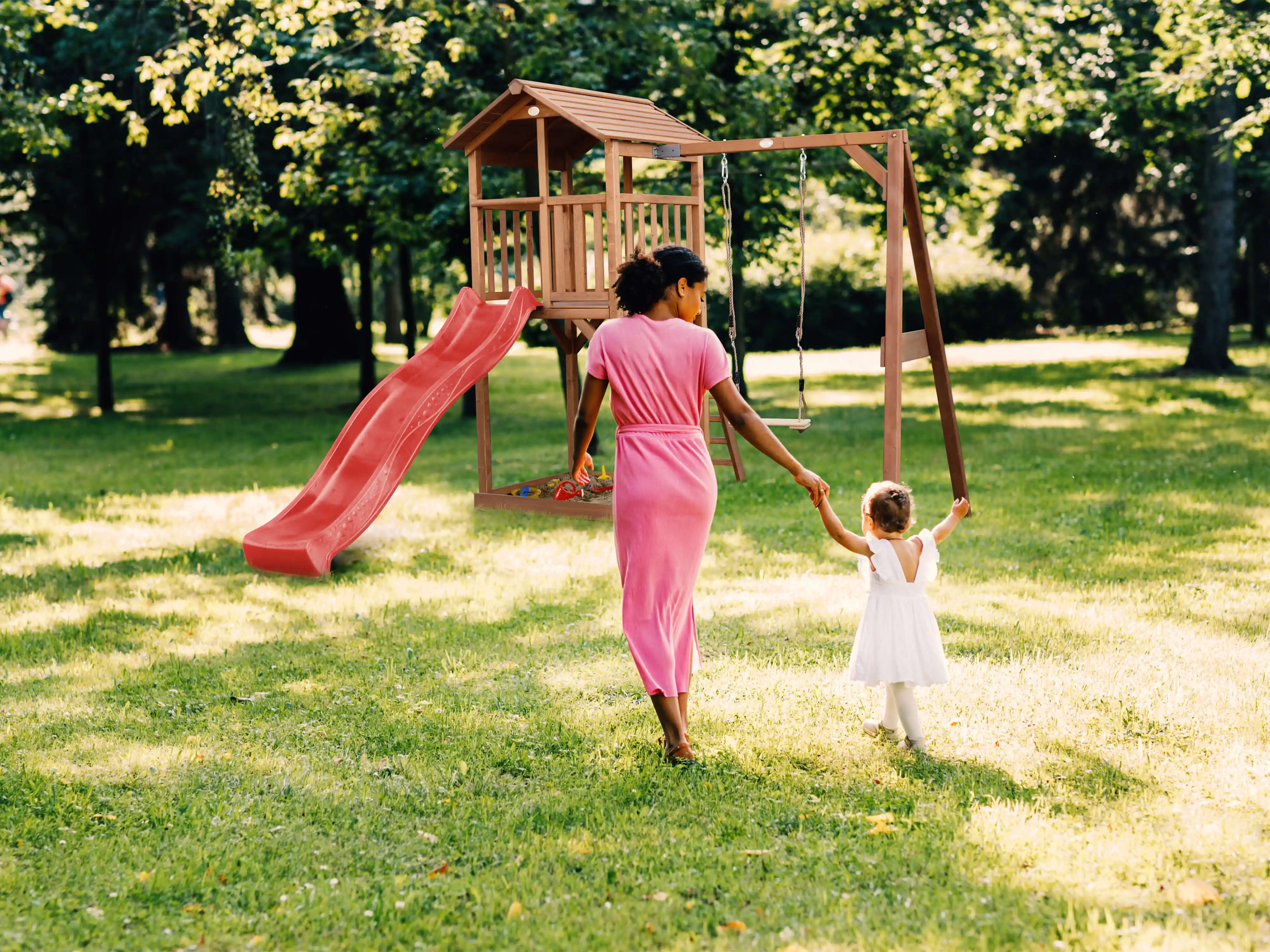 AXI Beach Tower with Single Swing Set Brown - Red