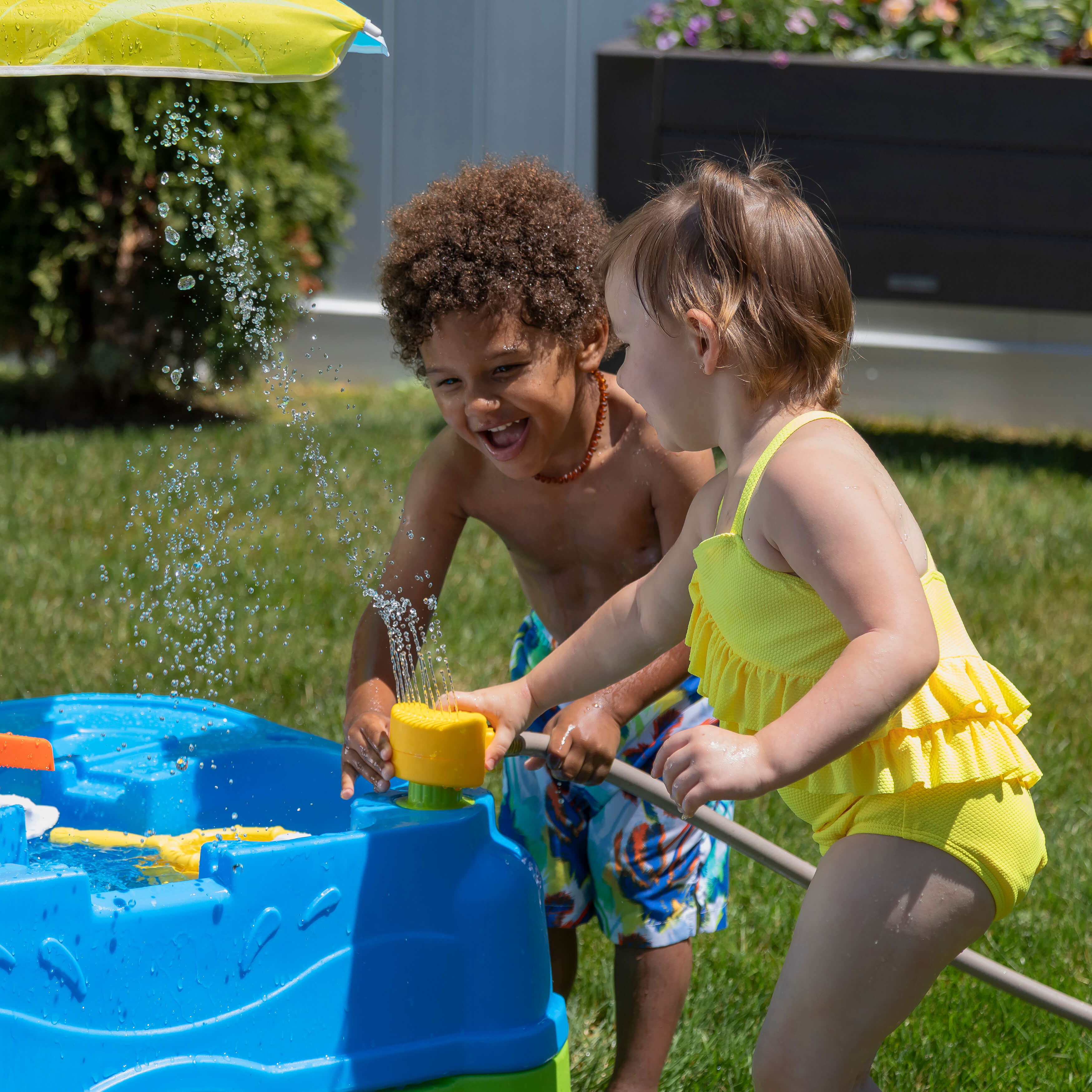 Step2 Waterpark Wonders Two-Tier Water Table