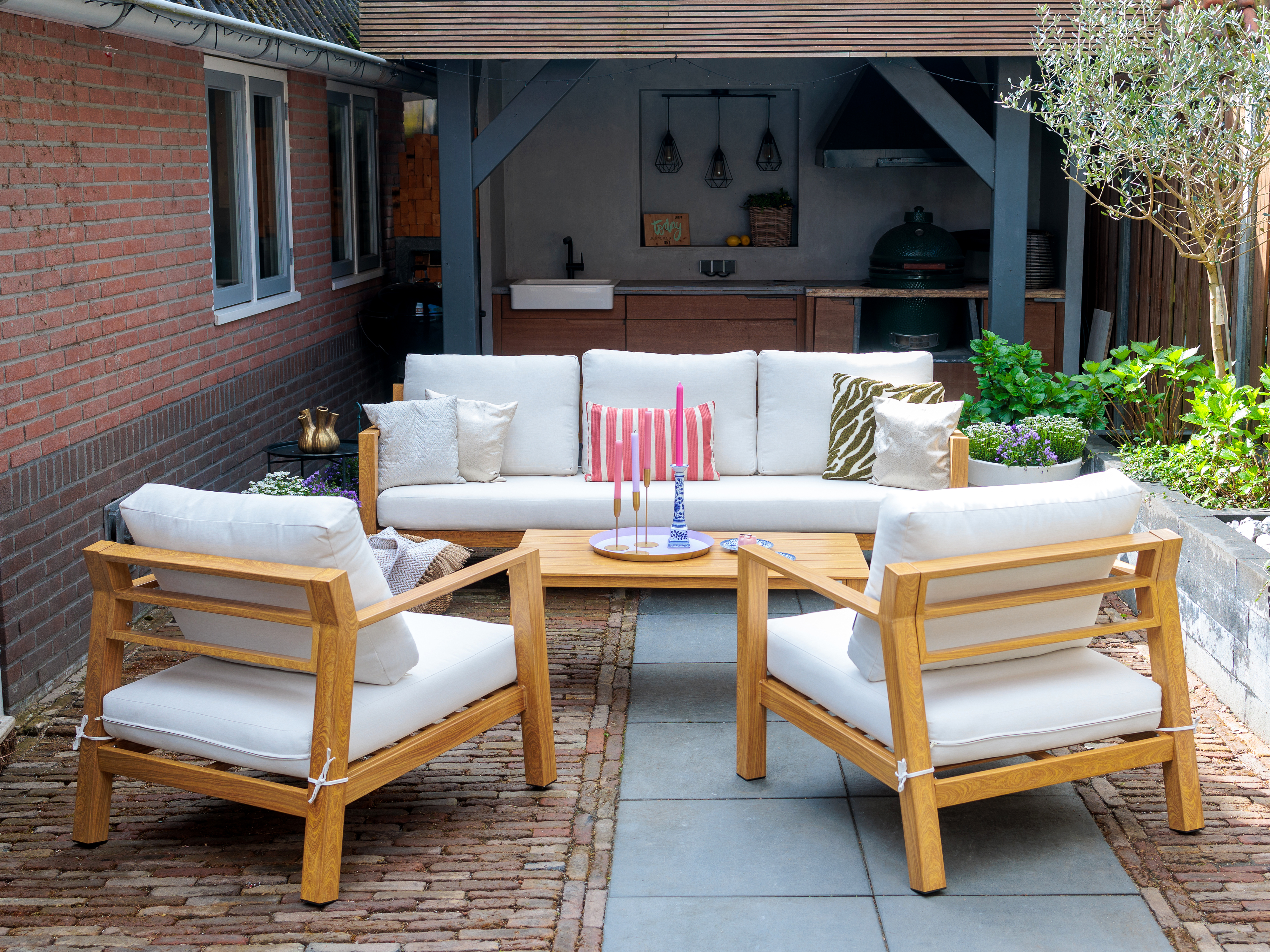 AXI Orla 4-piece Lounge Set with bench. table and 2 chairs - Wood-look/Beige