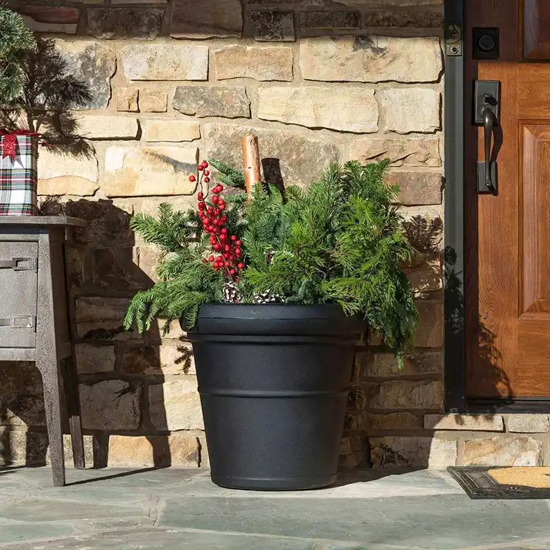 Step2 Claremont Flower Pot - Onyx Black