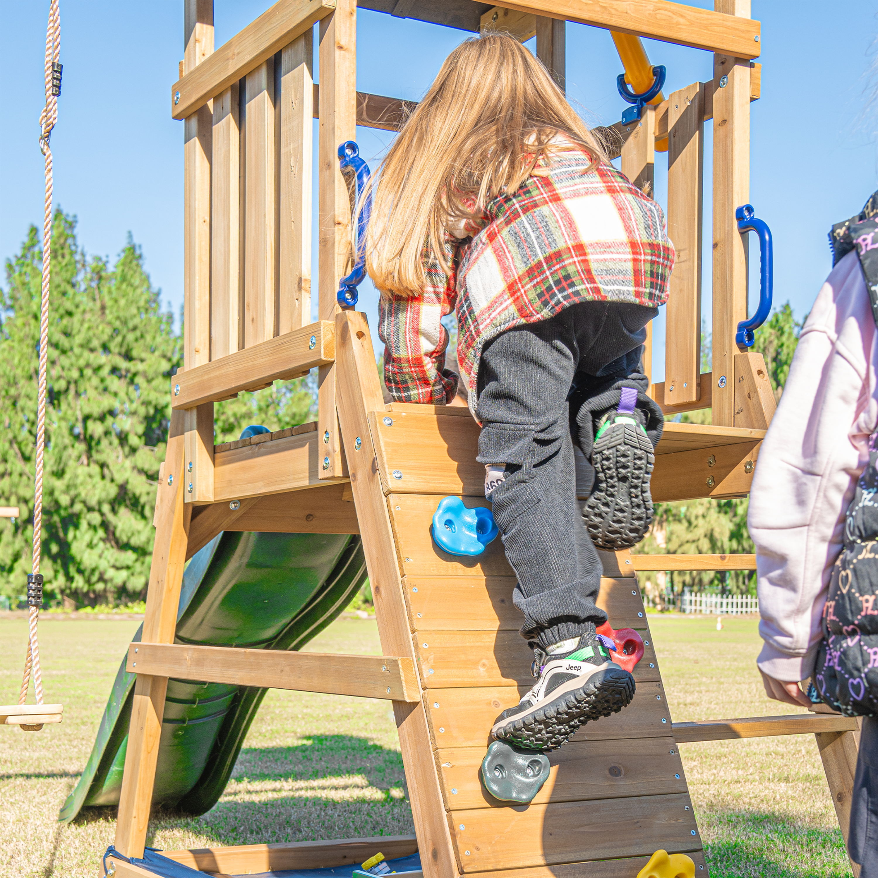 AXI Mia Climbing Frame with Double Swing Set – Green Slide