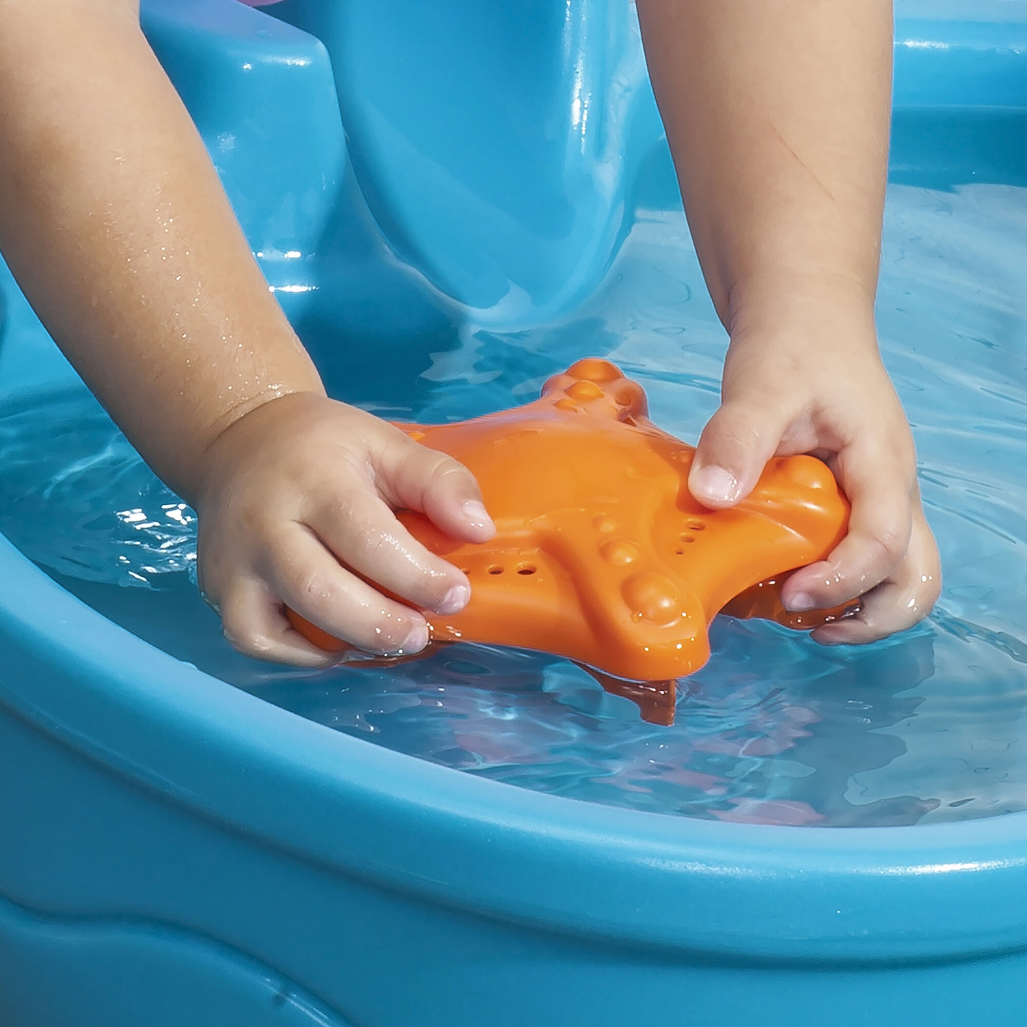 Step2 Spill & Splash Seaway Water Table