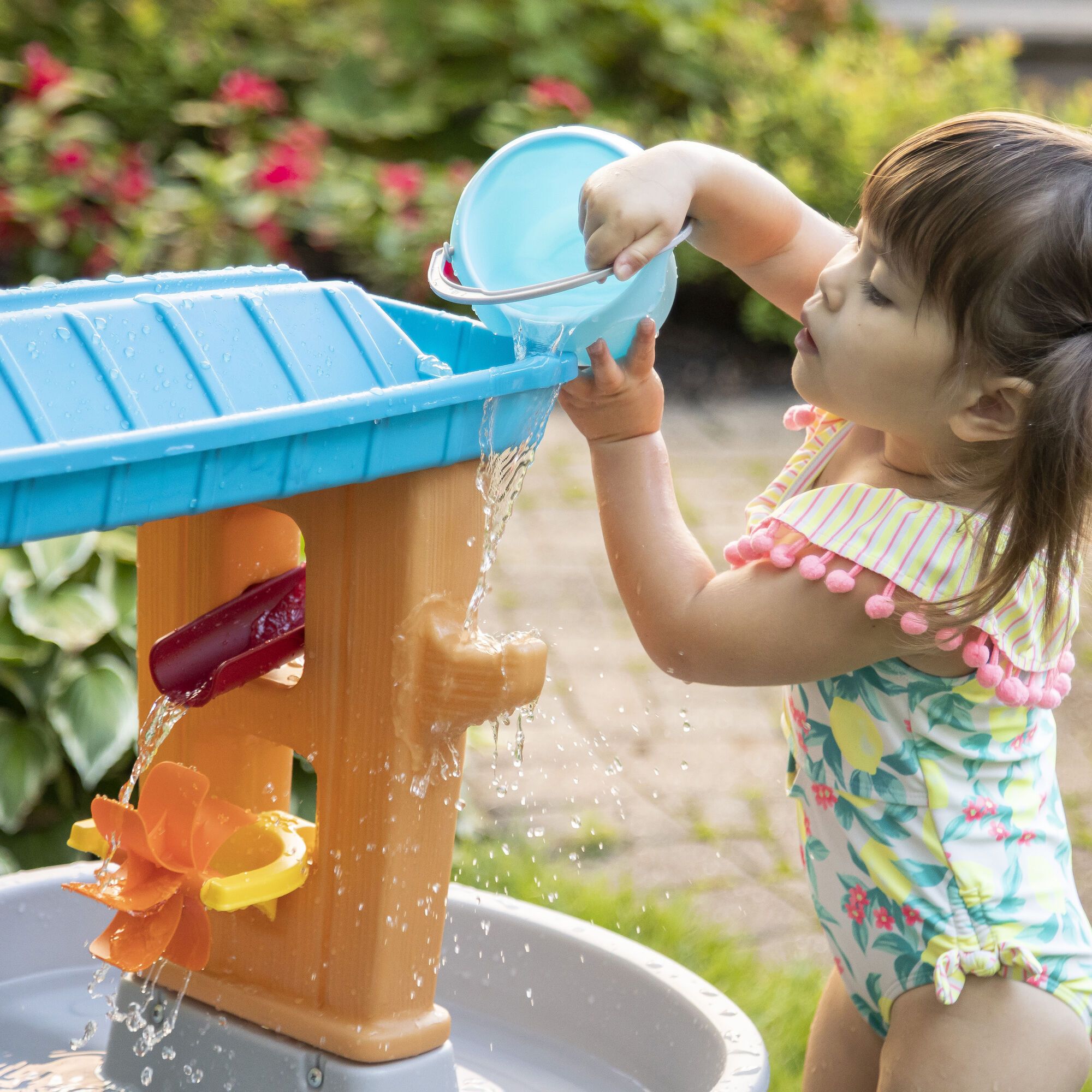 Step2 Rain Showers Splash Tub Water Table