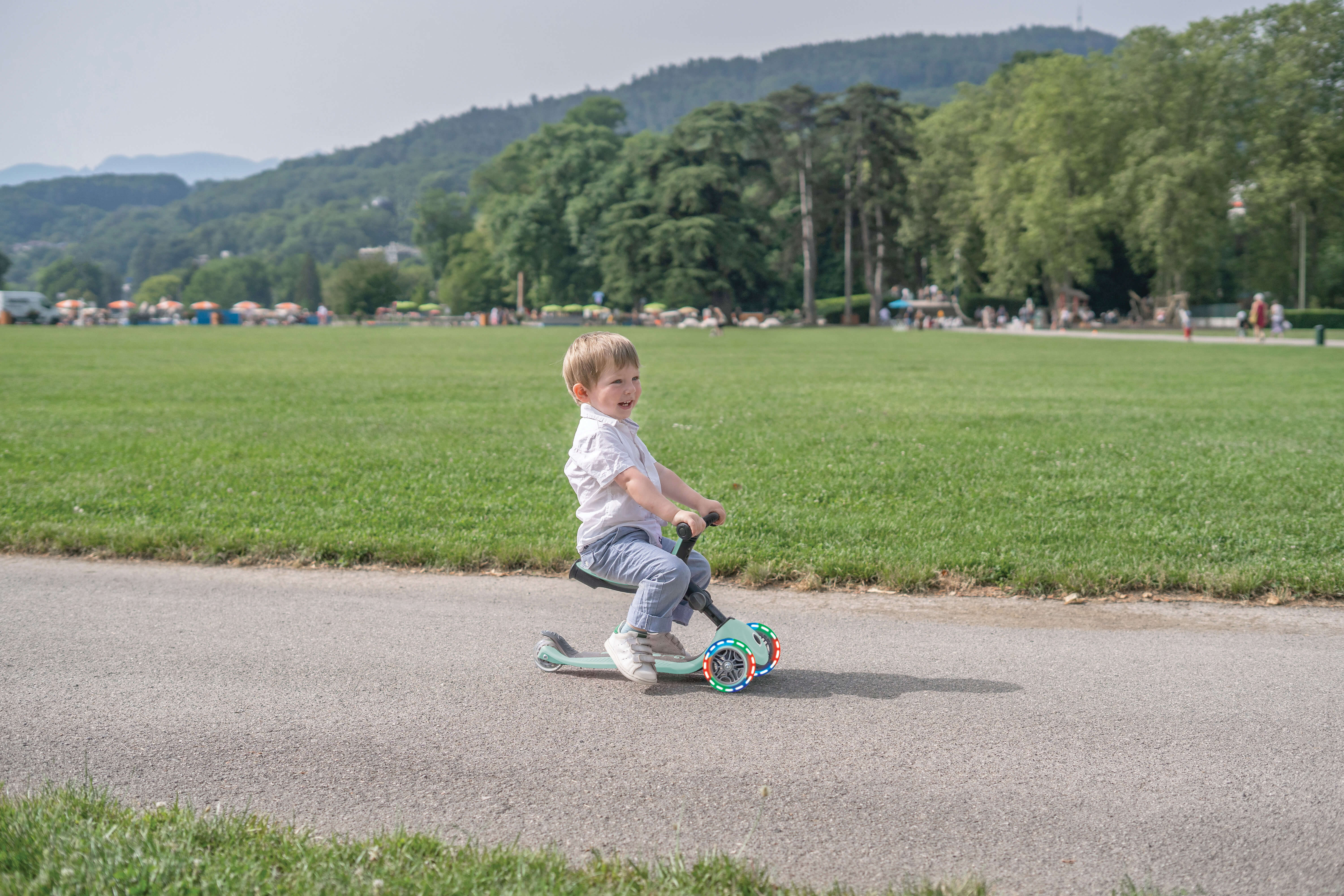 Globber Go up Foldable Plus Lights 3-in-1 Scooter - Pastel Mint