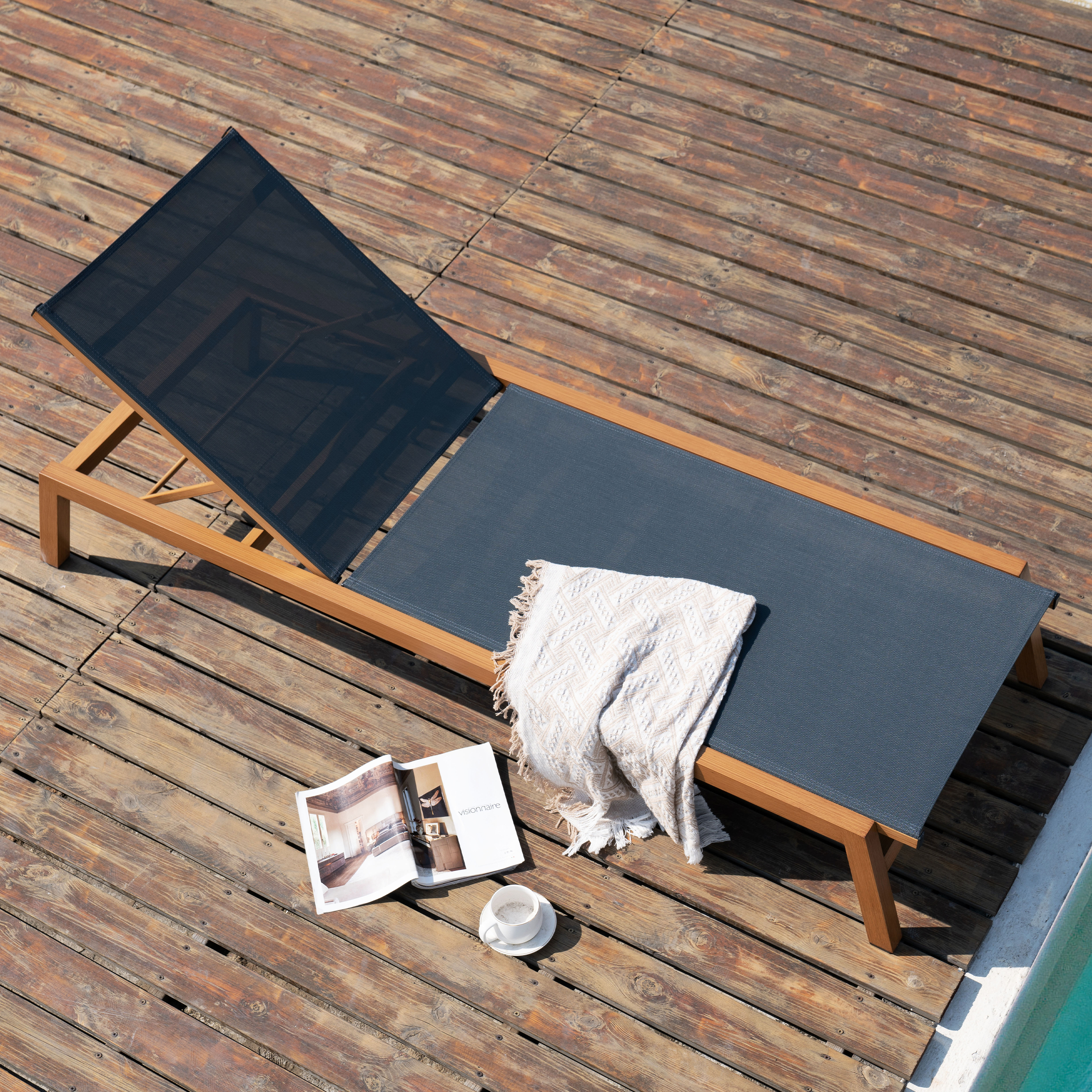 AXI Logan Sunbed - Wood-look/Grey