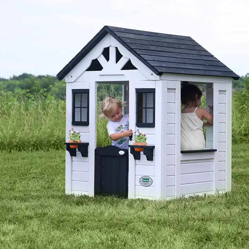 Backyard Discovery Sweetwater Playhouse White/Black