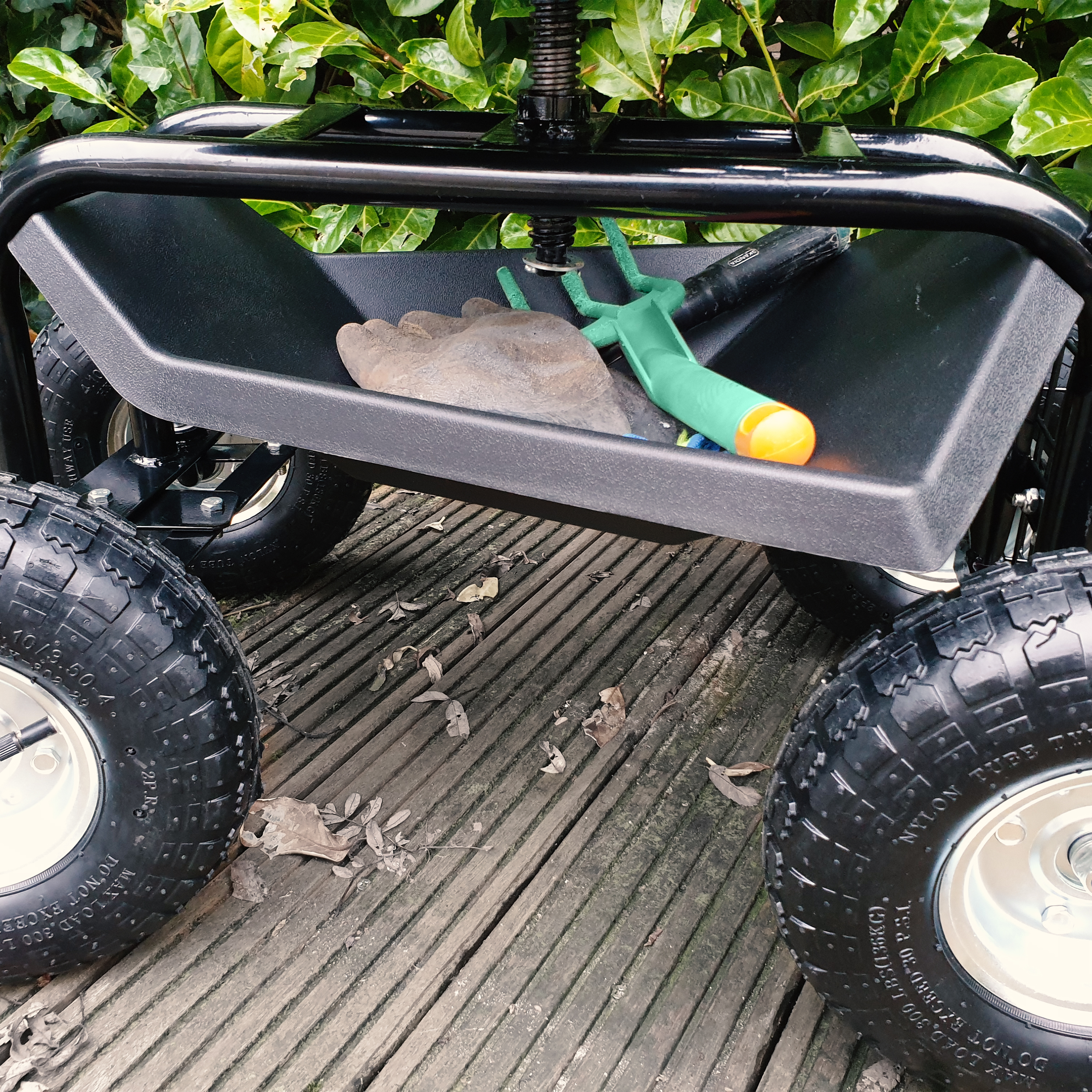 AXI AG22 Rolling Garden Seat - Black