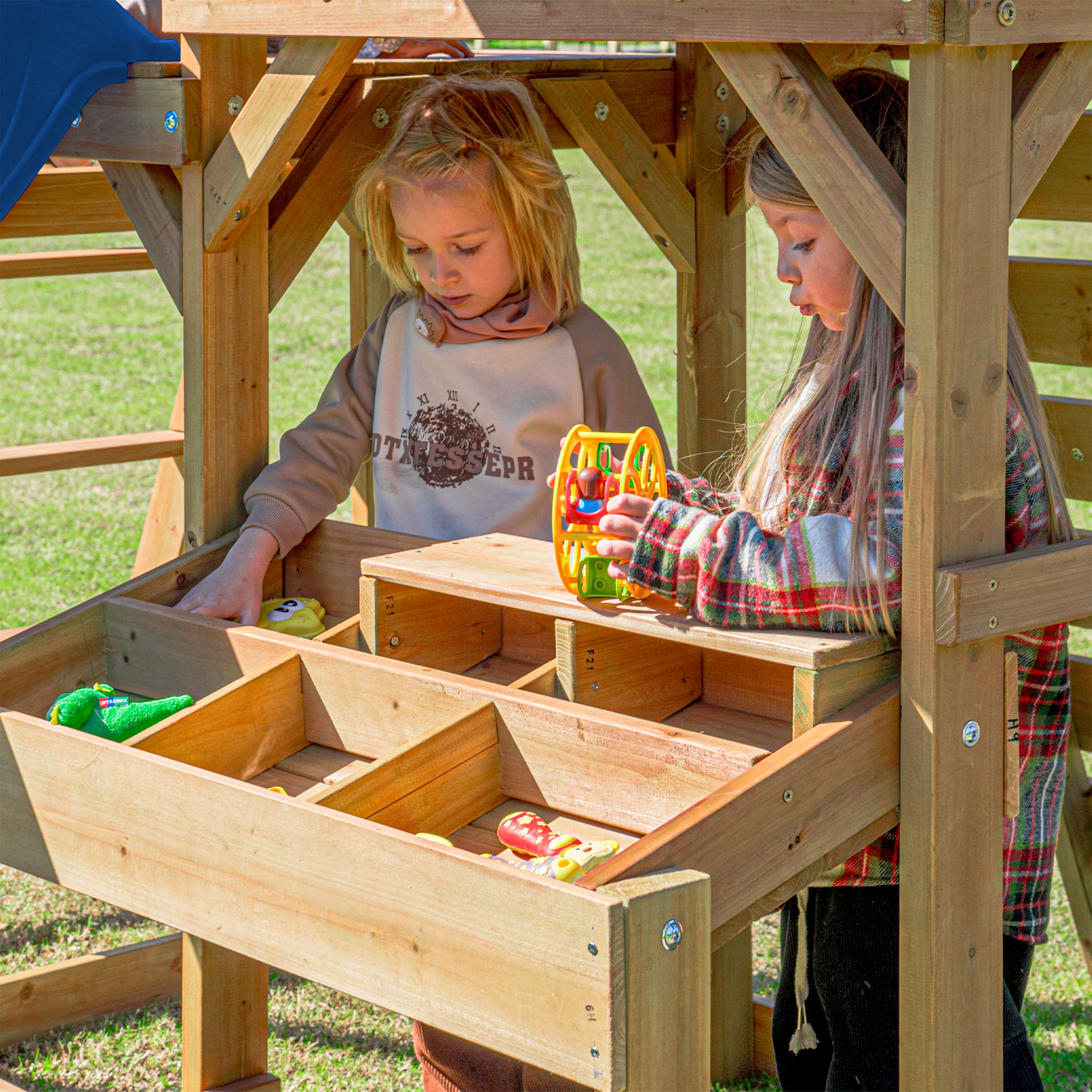 AXI Mitch Climbing Frame with Double Swing, Trapeze and Lookout Tower – Blue Slide