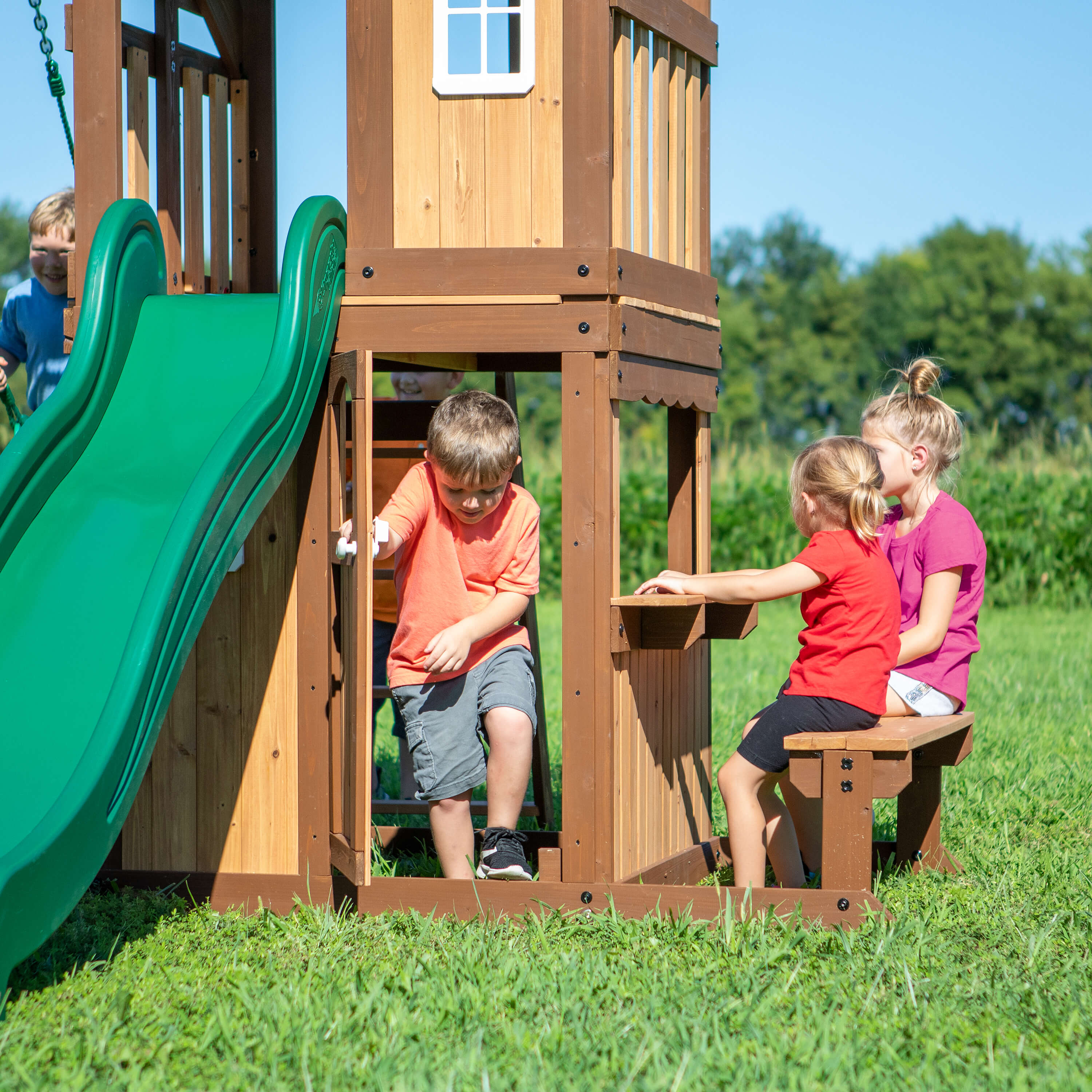 Backyard Discovery Lakewood Play Tower