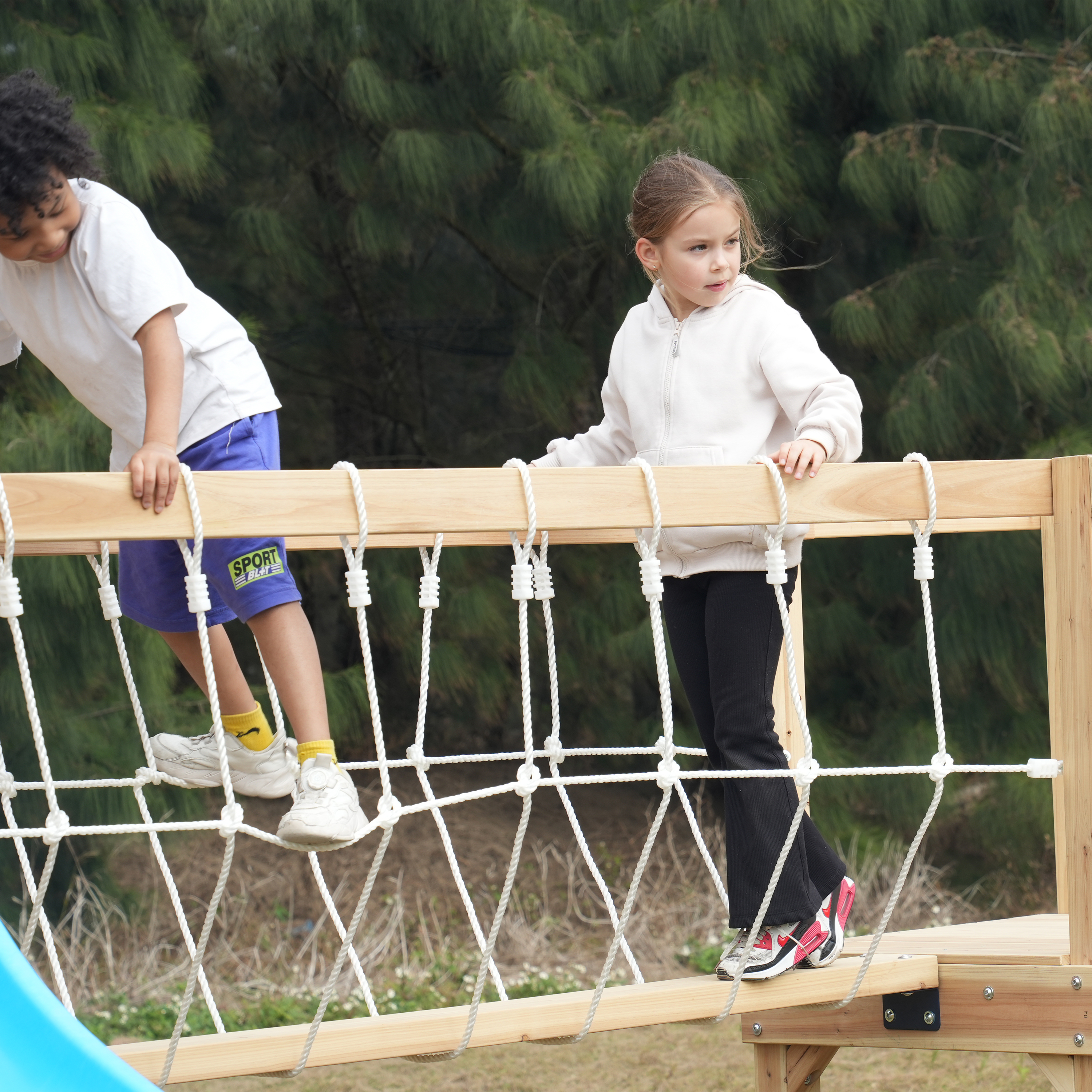 AXI Hunter Climbing Frame with Swings, Climbing Frame, Climbing Bridge and Multiple Platforms – Green Double Slide