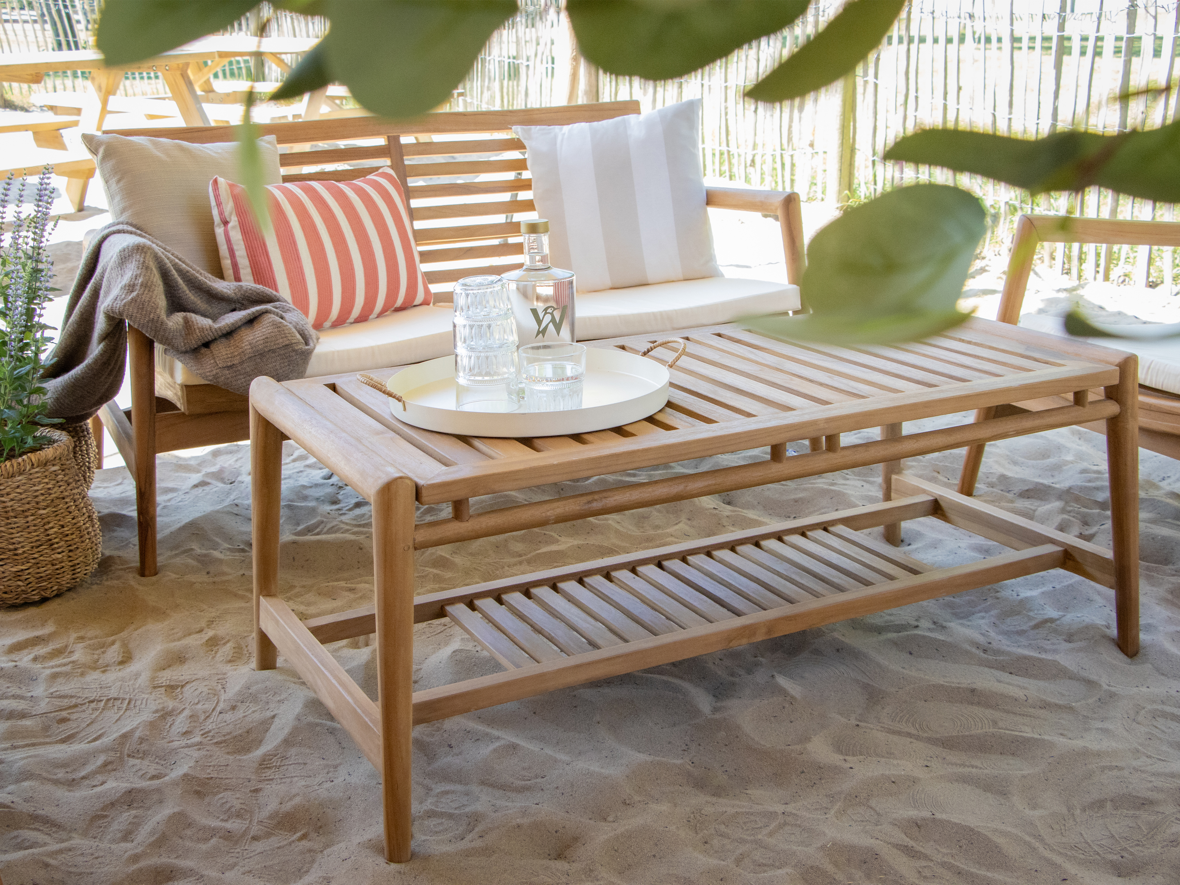 AXI June Lounge Set 4-piece with bench, table & 2 chairs - Teak/Cream-8720365066191 AXI June Lounge Set 4-piece with bench, table & 2 chairs - Teak/Cream