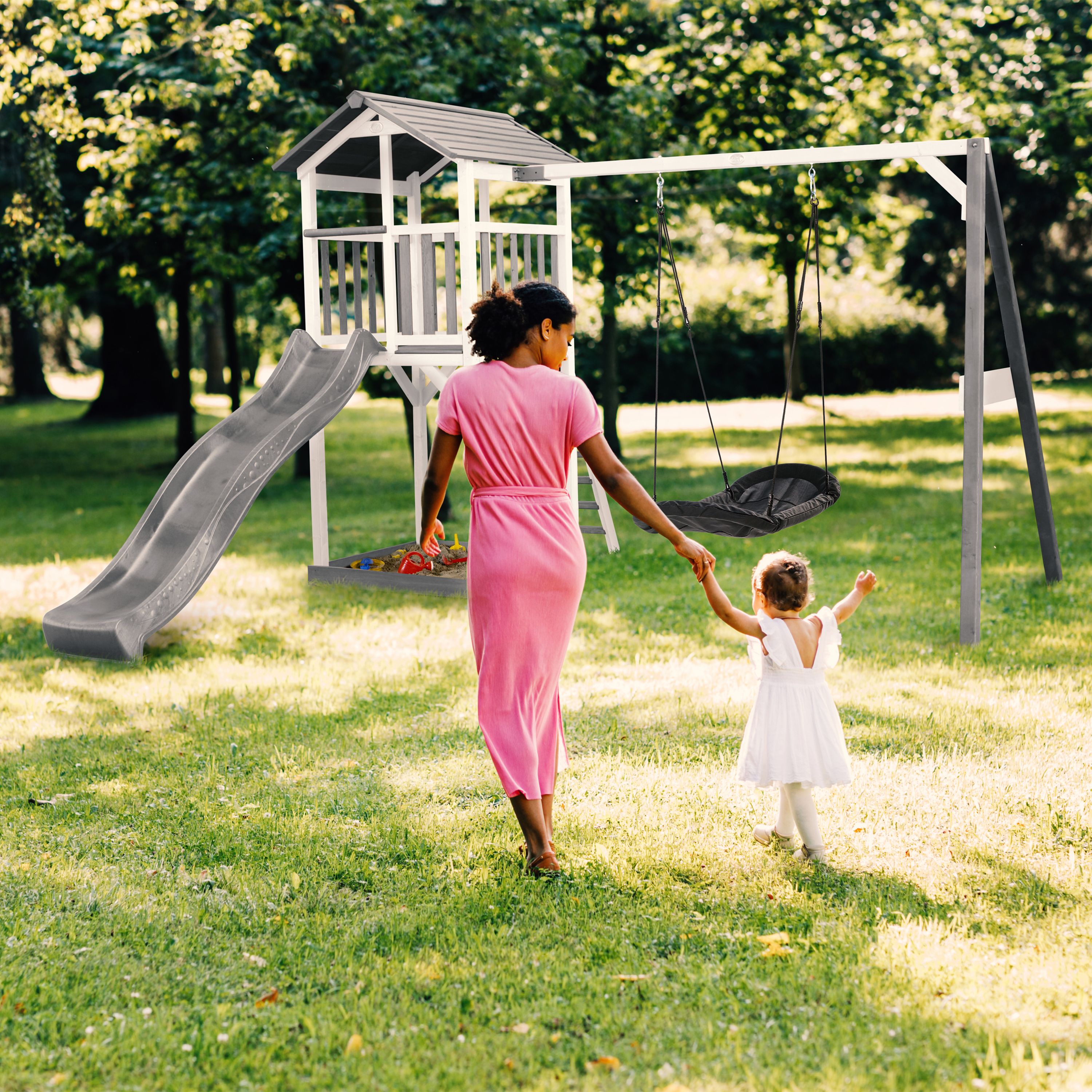 AXI Beach Tower with Roxy Nest Swing Set Grey/White - Grey Slide