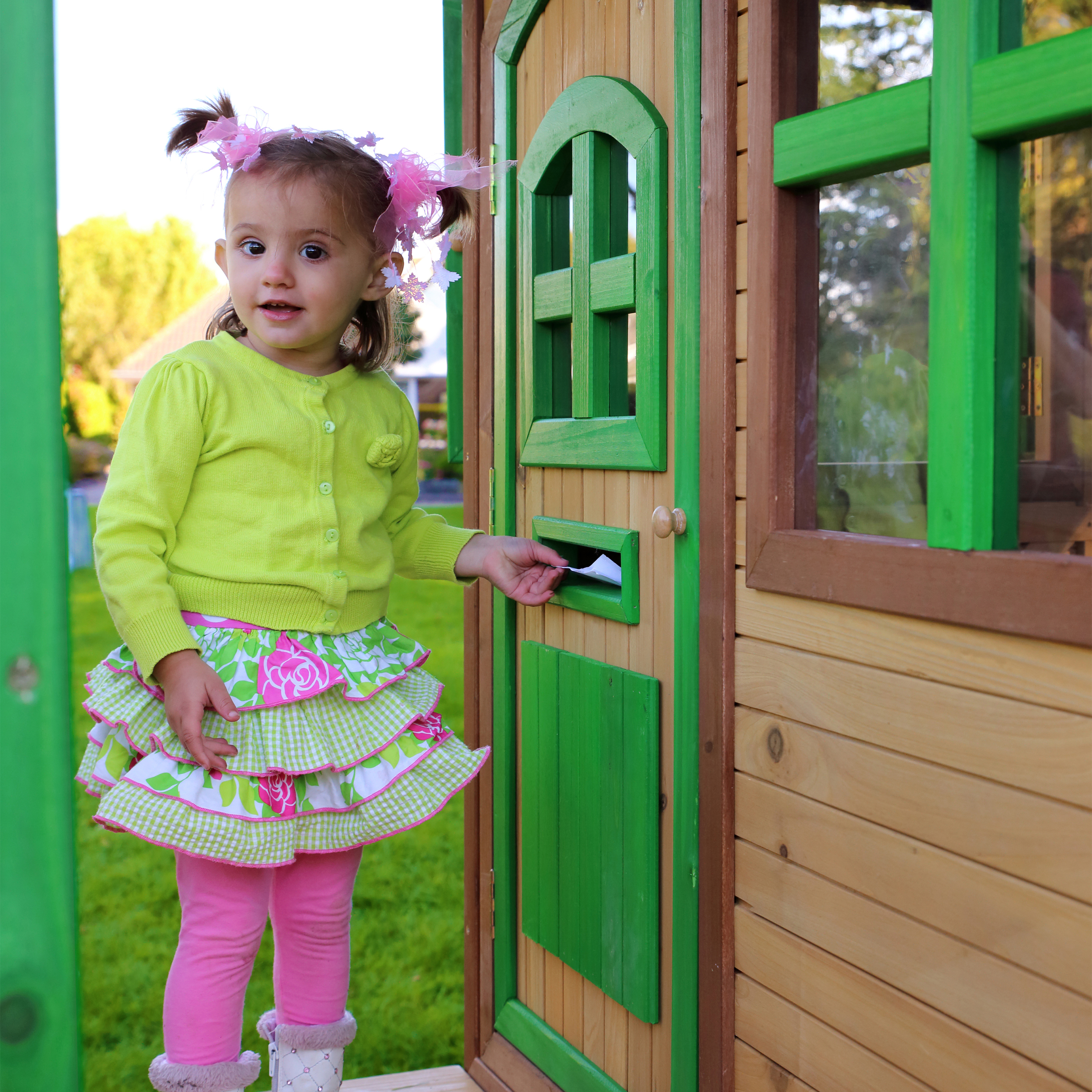 AXI Tom Playhouse Brown/Green - Red Slide