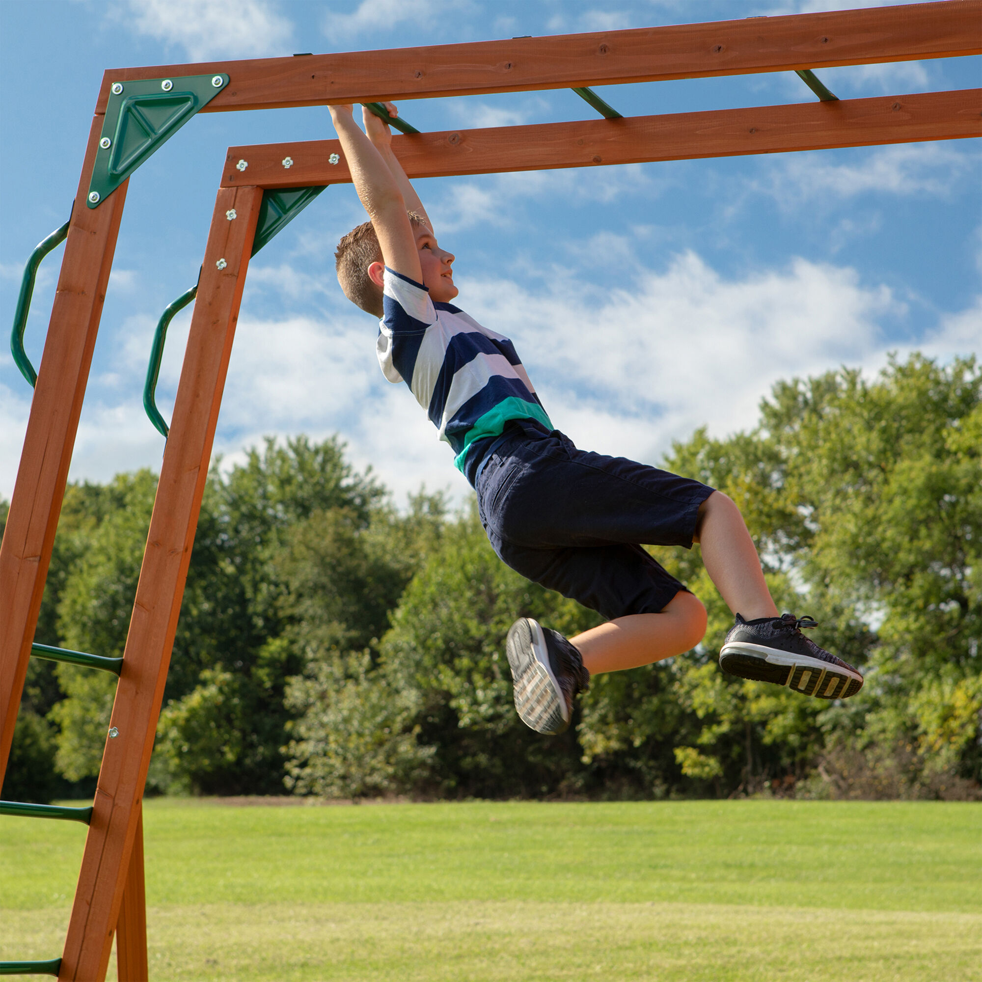 Backyard Discovery Skyfort II Climbing Frame