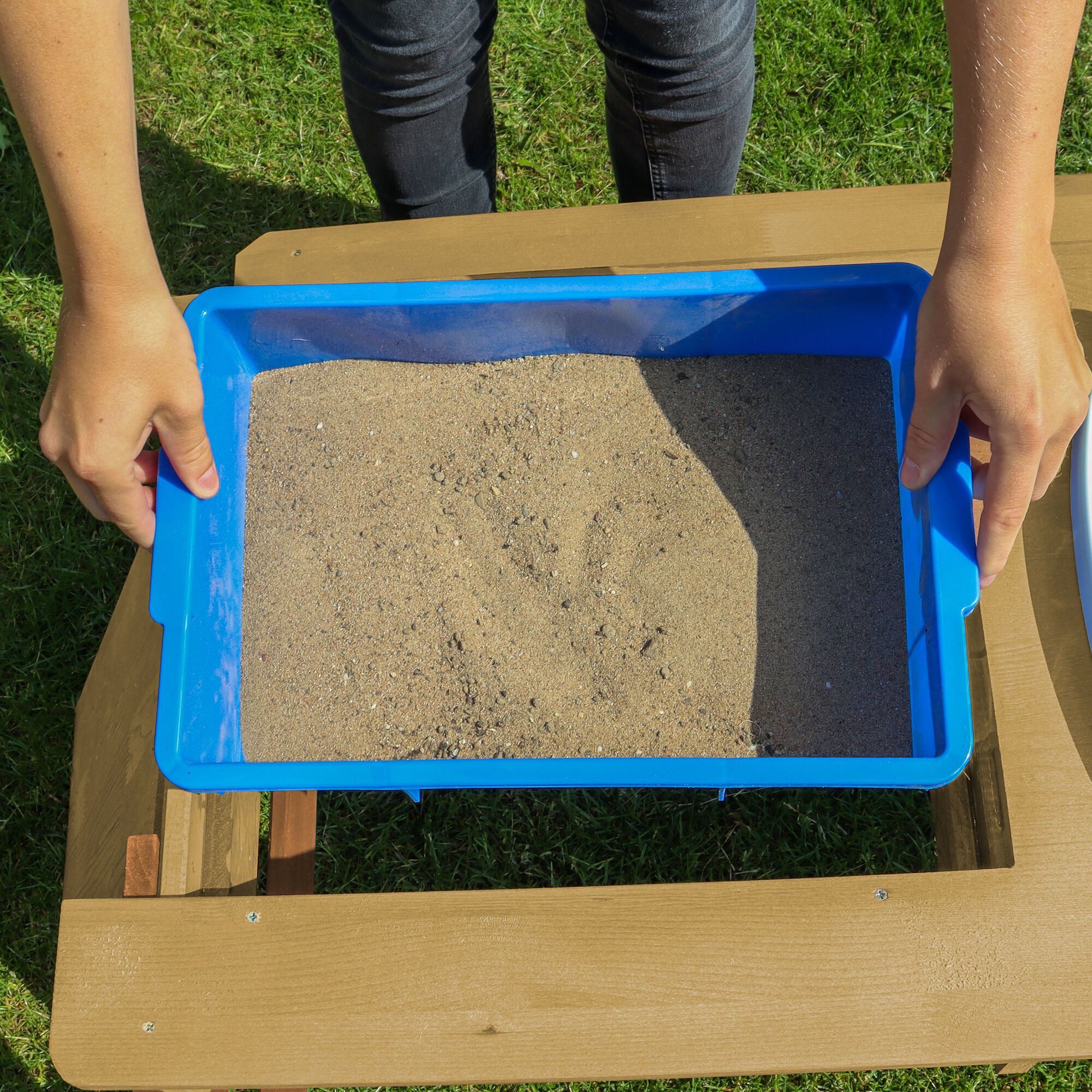 AXI Emily Sand & Water Picnic Table with Play Kitchen Sink Brown